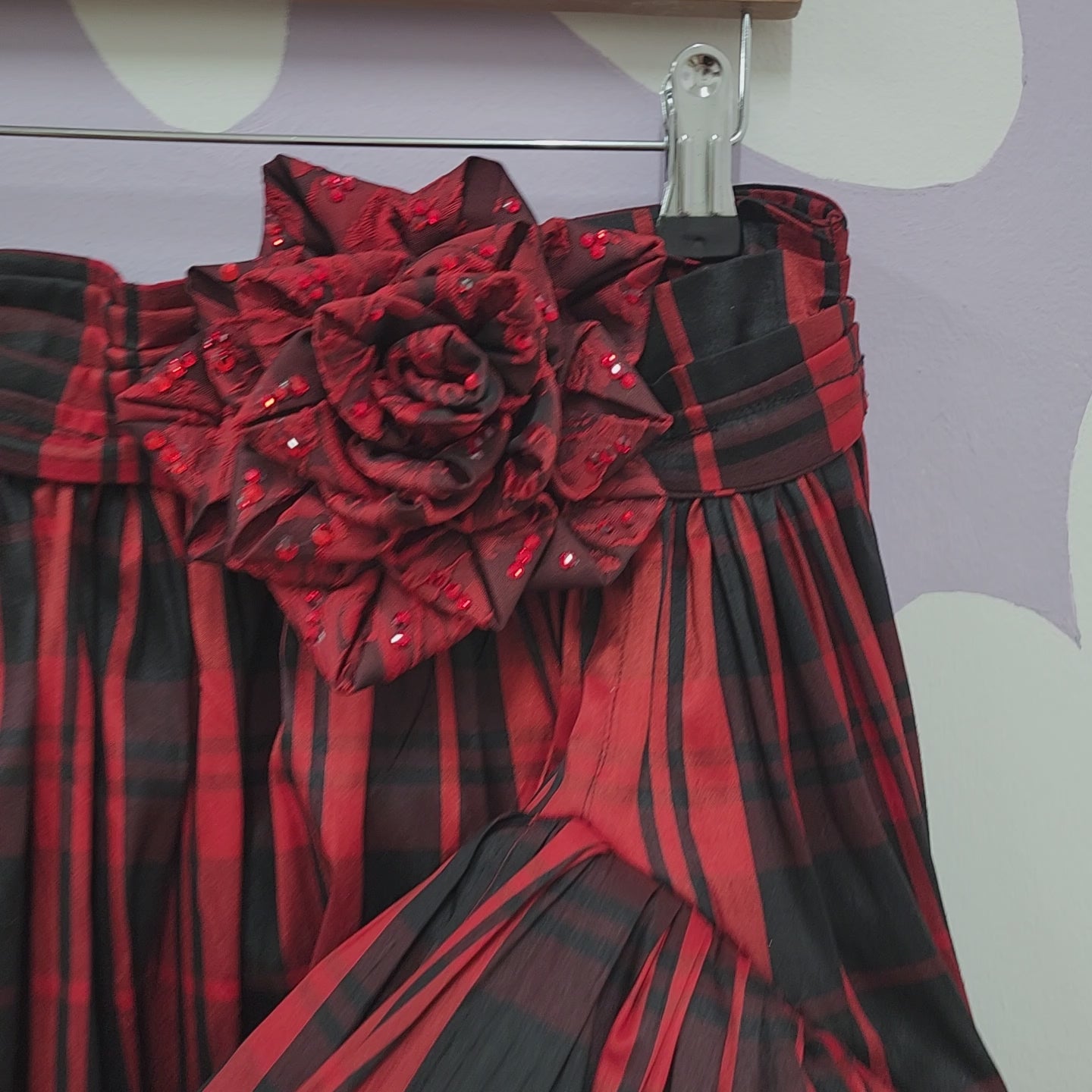 Tartan Skirt - Rose & Frill Detailing (size 8-10)