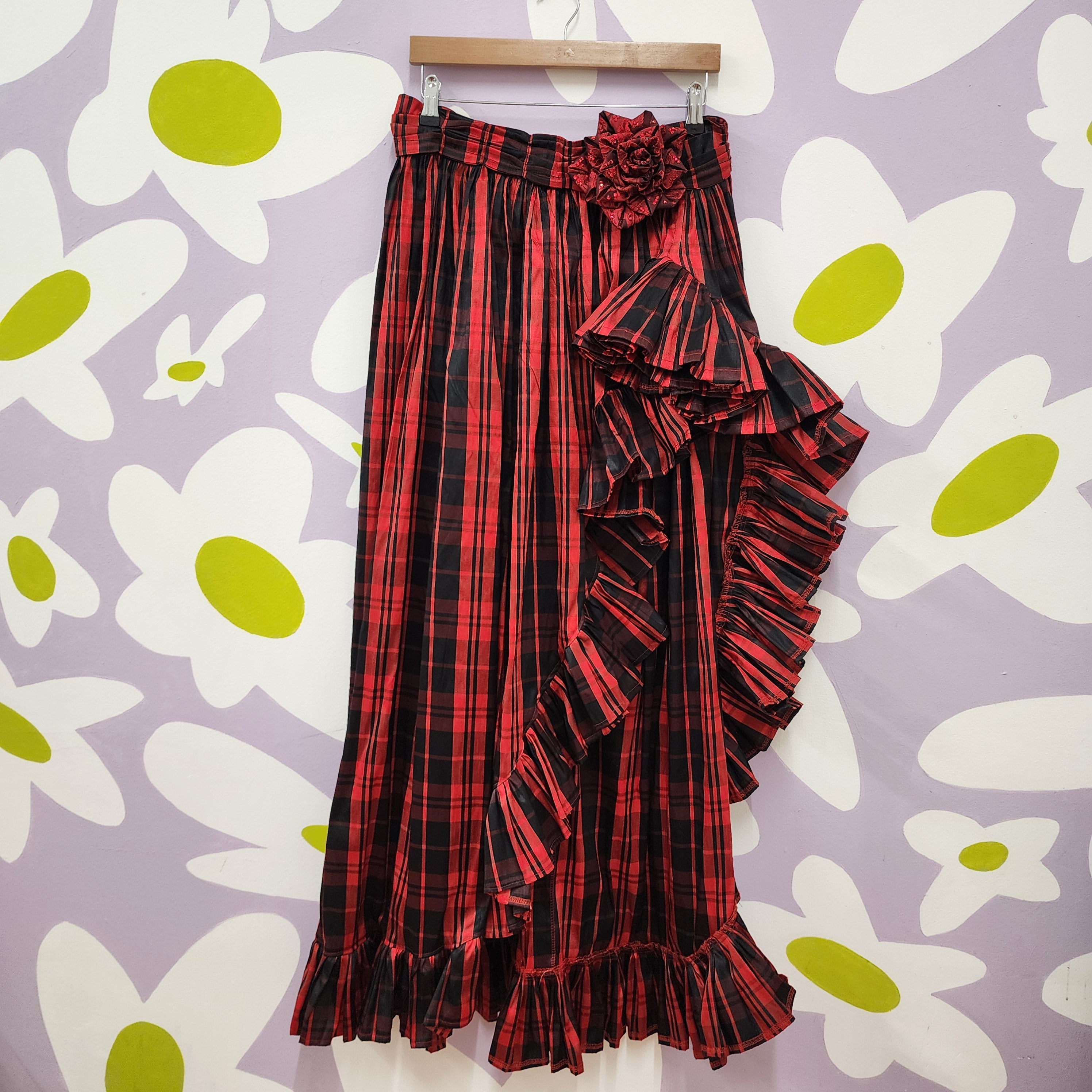 Tartan Skirt - Rose & Frill Detailing (size 8-10)